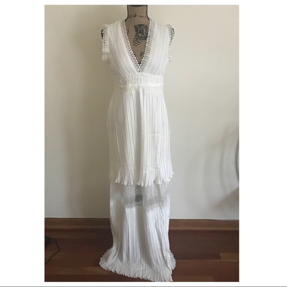 FOXIEDOX LACE INSET PLEATED DRESS - Picture 2 of 7